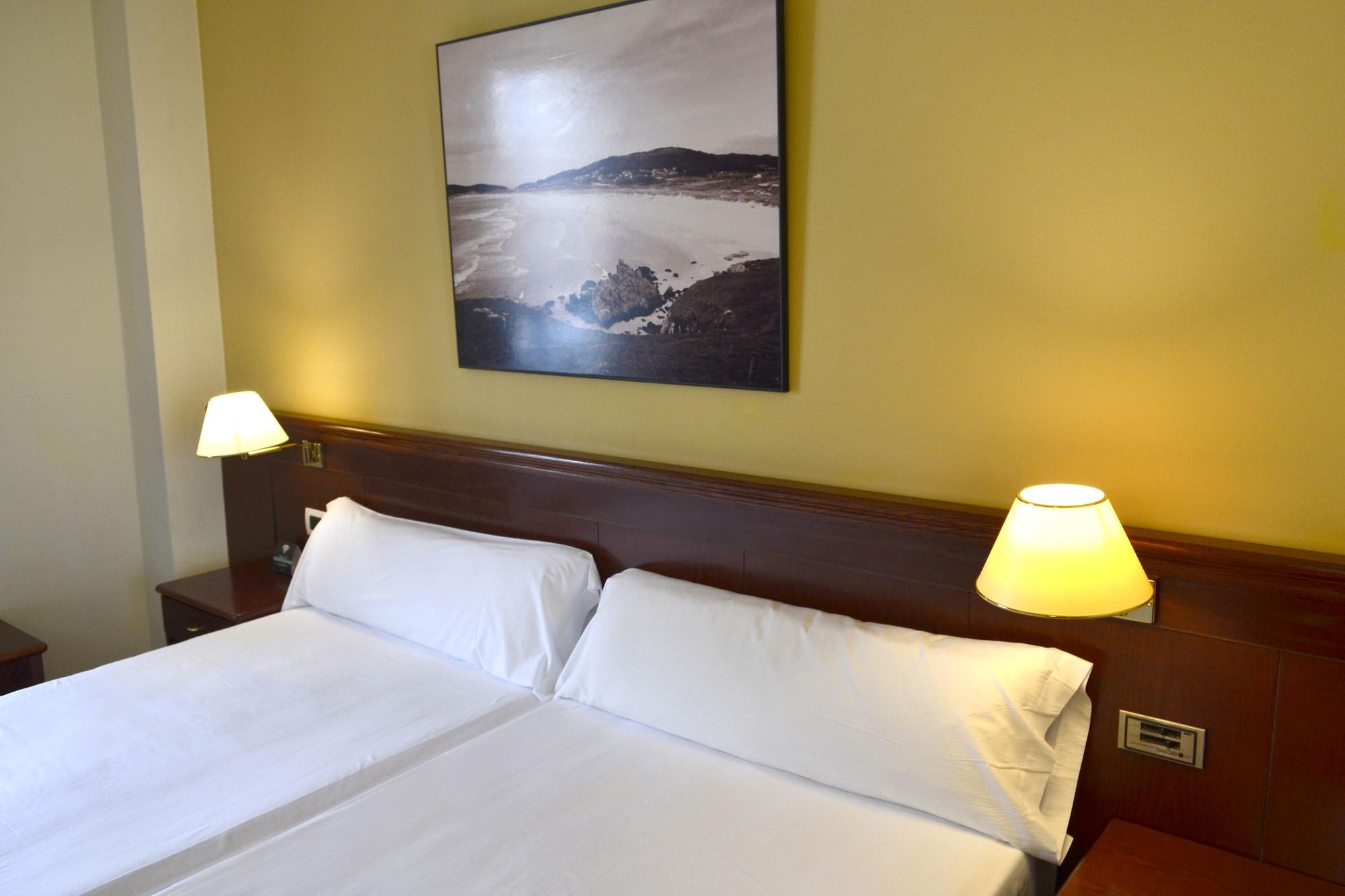 Hotel Alda El Suizo Ferrol Bagian luar foto