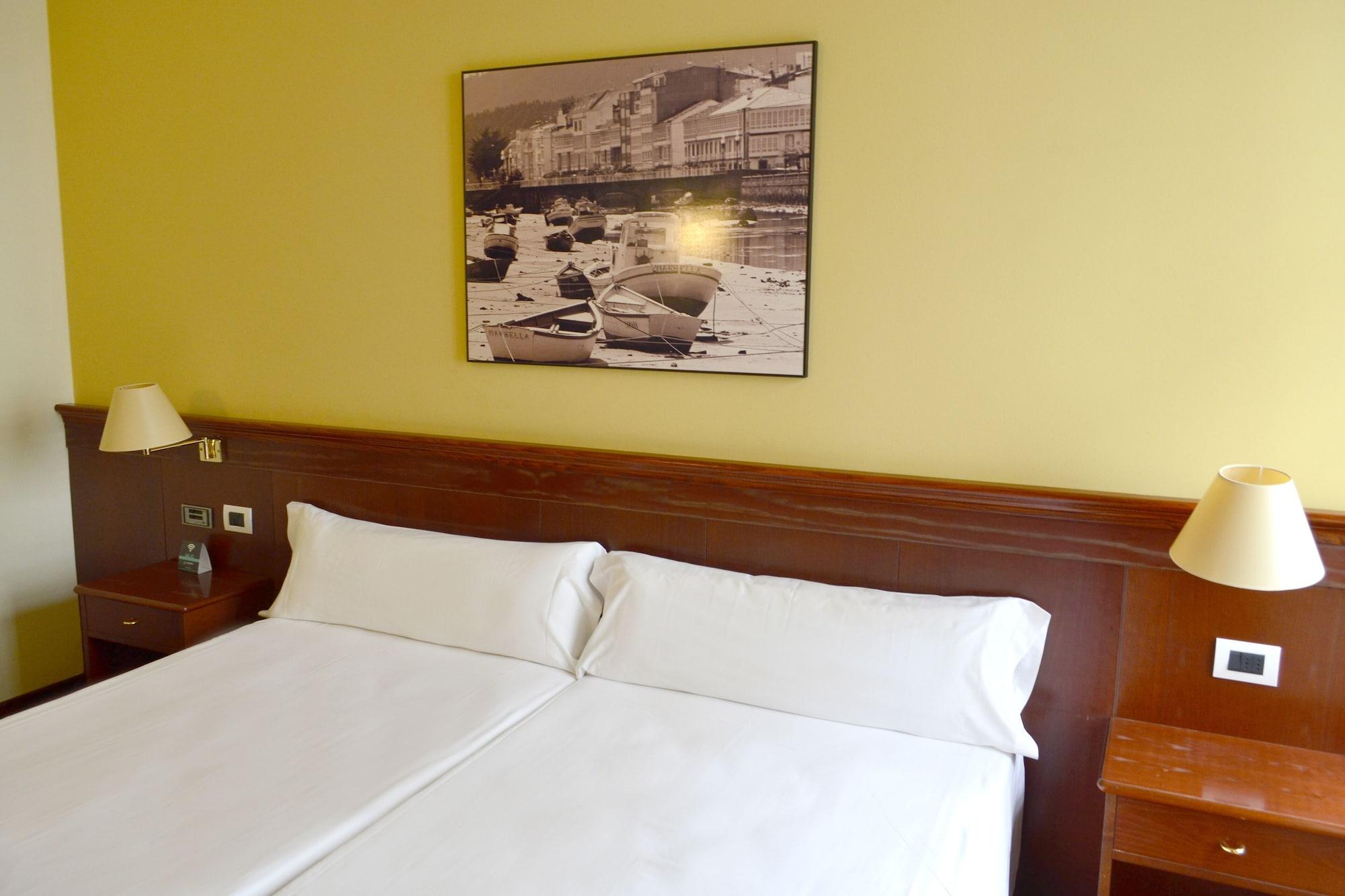 Hotel Alda El Suizo Ferrol Bagian luar foto